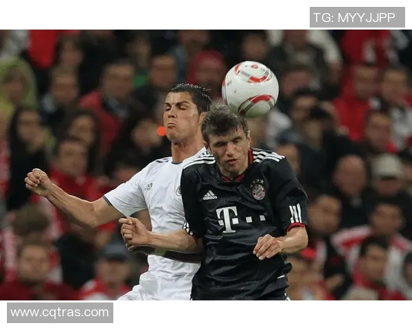 足总杯激战：拜仁与皇马2比2握手言和全场沸腾瞬间回顾