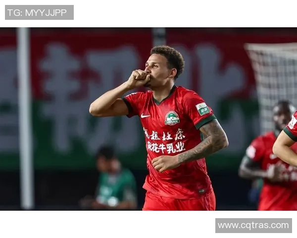 中超精彩对决：里昂完胜多特蒙德战术解析与绝杀时刻回顾