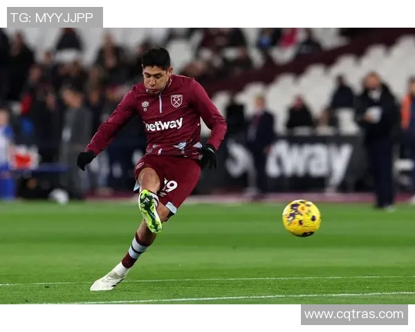 国王杯精彩对决曼联大胜马竞乌龙球引发热议与转会传闻