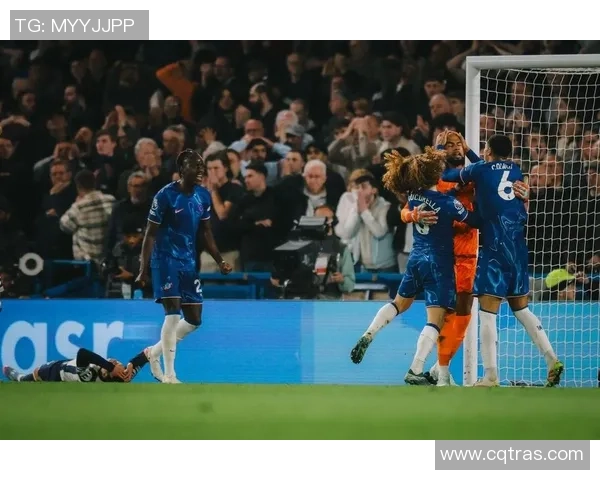 足总杯精彩对决尤文图斯逆转阿森纳引发争议判罚全场沸腾